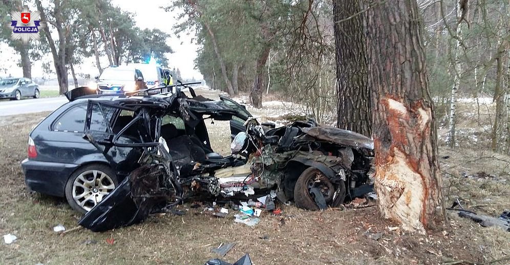 Tragiczny wypadek na DK82 Nie żyje pasażer BMW! LLE24.pl